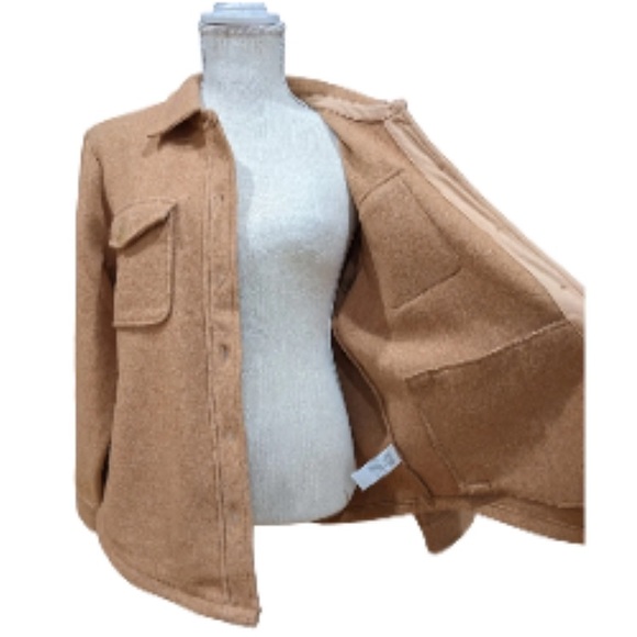 J. Crew | Women’s Shirt Jacket | Tan Wool Blend Button down Shacket | Size Med - Picture 13 of 16